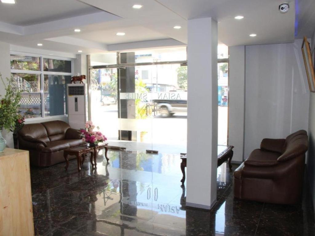 Asian Smile Hotel Rangoon Buitenkant foto