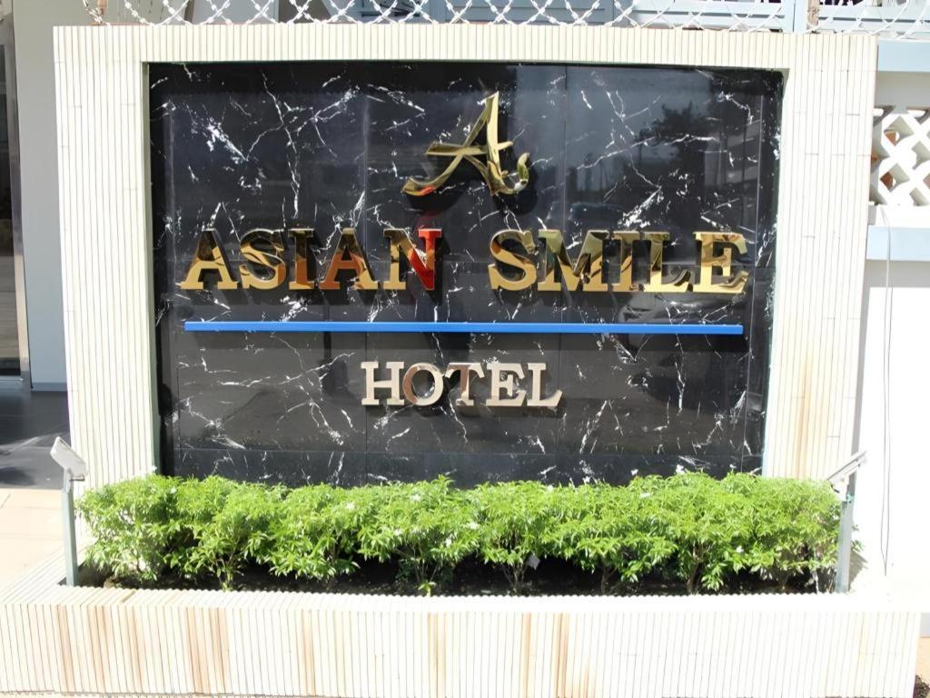 Asian Smile Hotel Rangoon Buitenkant foto