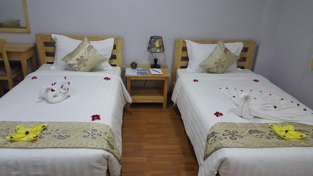 Asian Smile Hotel Rangoon Buitenkant foto