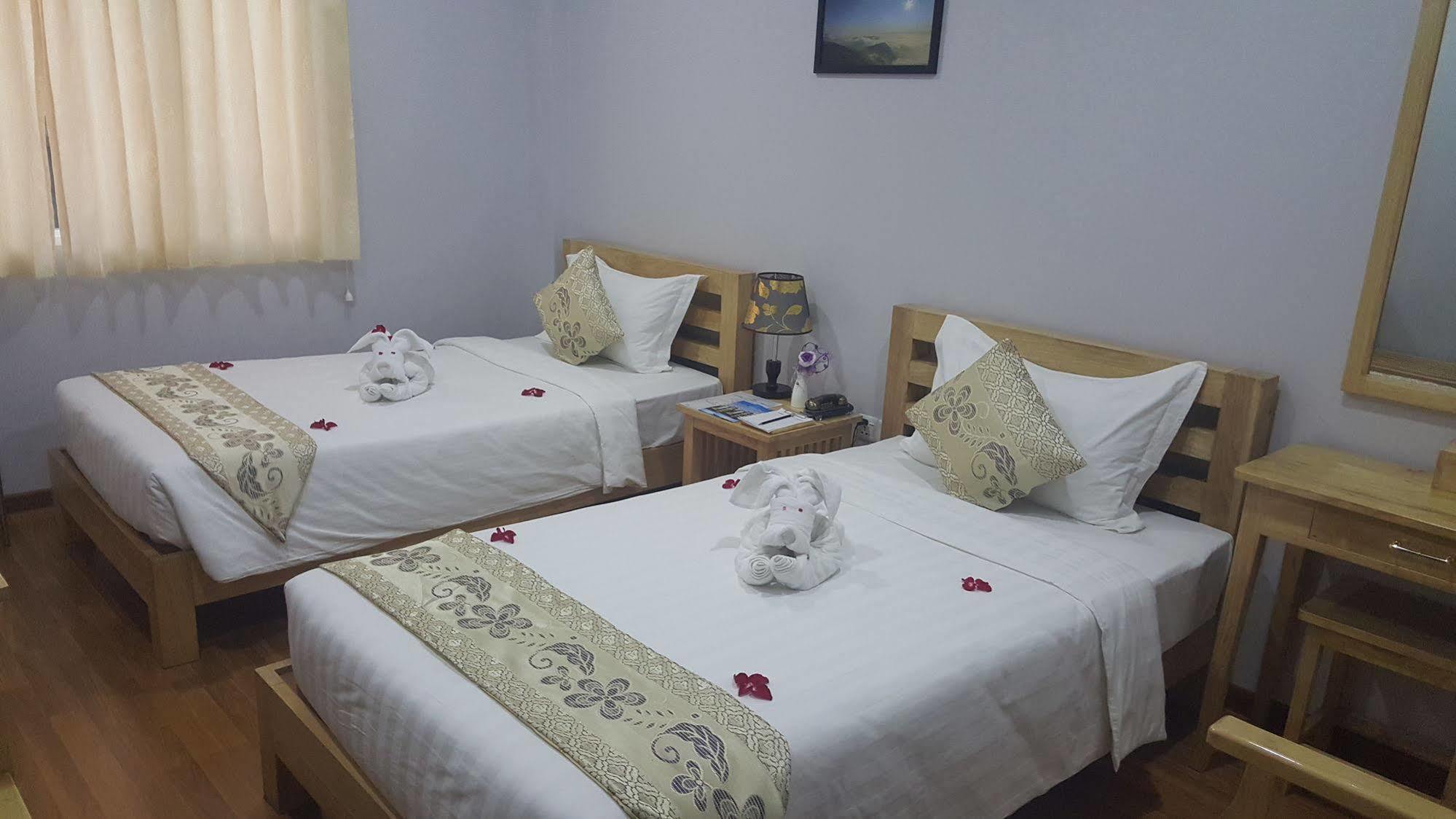 Asian Smile Hotel Rangoon Buitenkant foto